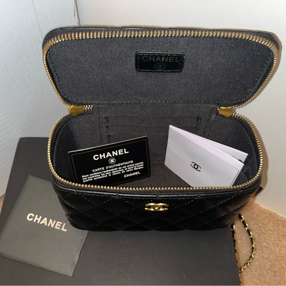 COPY - Chanel Quilted stitched black cross body . - Picture 2 of 5